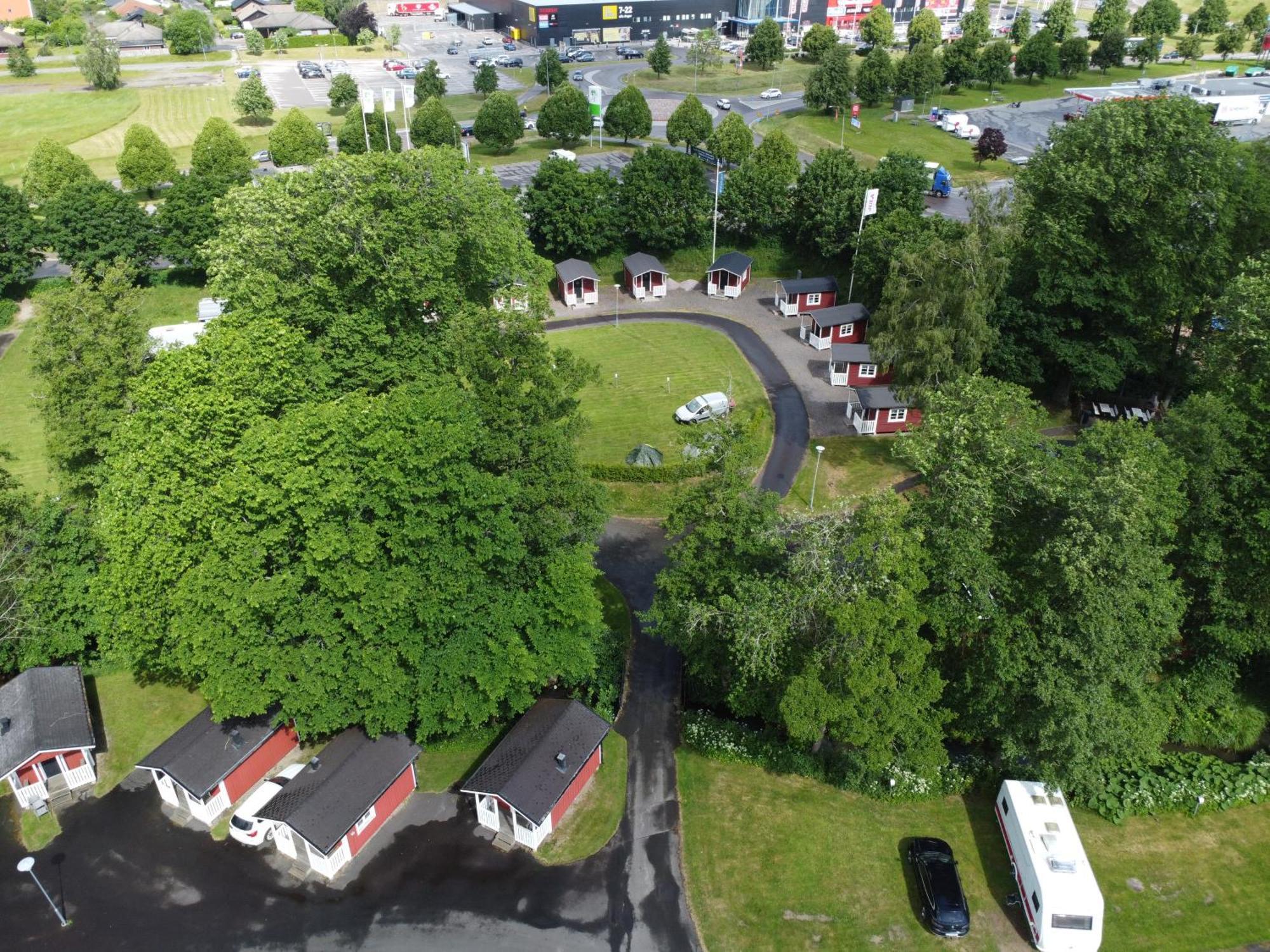 Skara Stads-Camping & Stugby Kültér fotó
